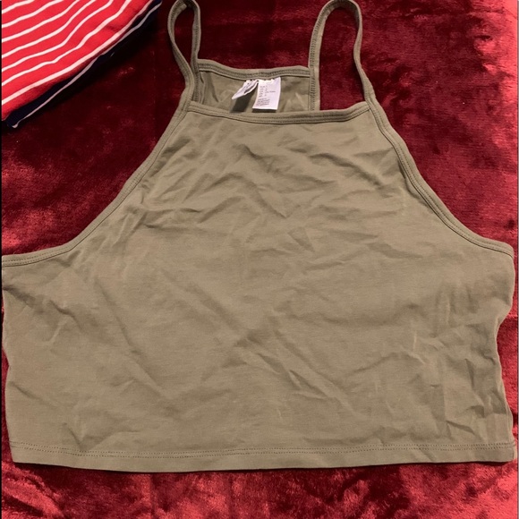 Crop top